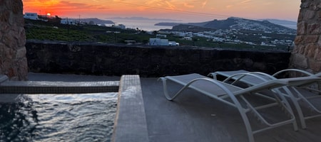 One Bedroom Apartment with Outdoor Jacuzzi Sea and Sunset View