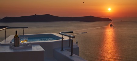 Private Suite with Outdoor Hot Tub