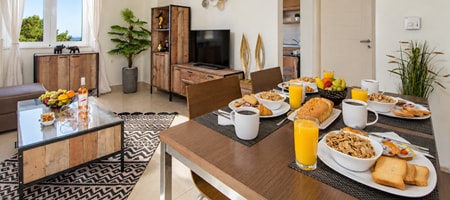 Artdeco Luxury Suites #C2