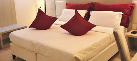 Double Room for Single Use