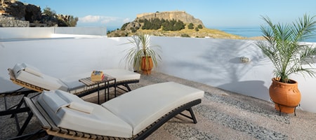 Traditional Suite with Terrace and Sea view
