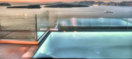 Astarte Suite with private infinity pool indoor couples Jacuzzi and private panoramic terrace with sea/caldera/volcano view