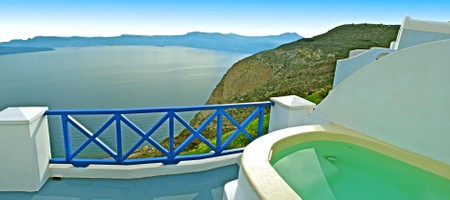 Executive Suite with open air couples Jacuzzi in private panoramic terrace with sea/volcano/caldera view
