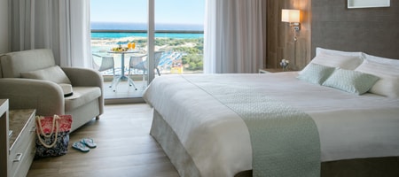 Superior Front Sea View Room