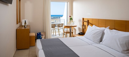 Double Room with Front Sea View
