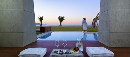 Maisonette Suite Sea Front with Sharing Pool