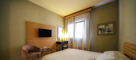 Single Room Budget