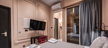 Deluxe Suite w.Jacuzzi v3