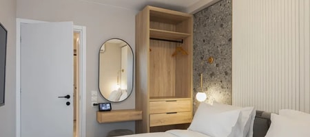 EASY 1-Bedroom Apartment