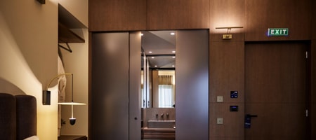 Standard Athenian room