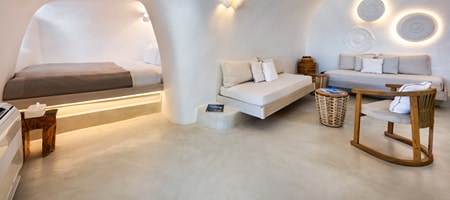 Signature Cave Suite with Outdoor Jacuzzi