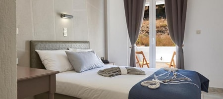 Standard Single Room with Mountain View