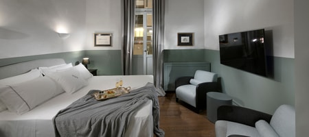 Athinaidos Platinum Loft with Jacuzzi by K&K