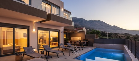 Horizon West villa with pool