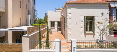 Lithos Residence