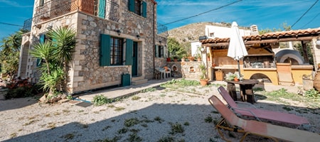 Maria's Serene Countryside Retreat