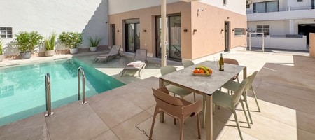 Orama Deluxe Residence