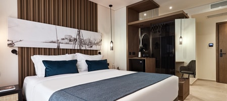 Comfort Double Room with Side City View