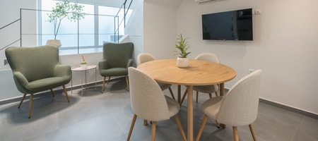 Athens Secluded Apartment A