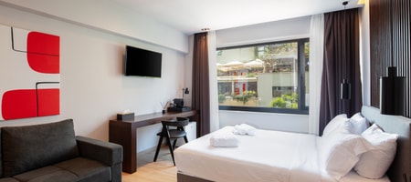Deluxe Queen Room with City View