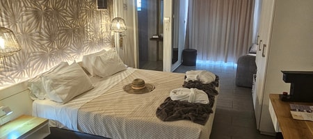 Junior Suite with Jacuzzi