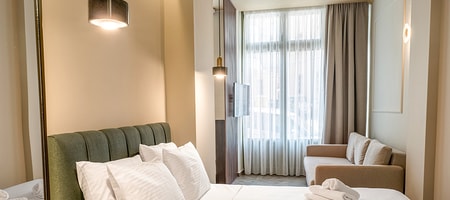 01 Gaia Suite (with Parking)