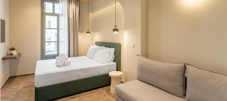 04 Hermes Suite (with Parking)