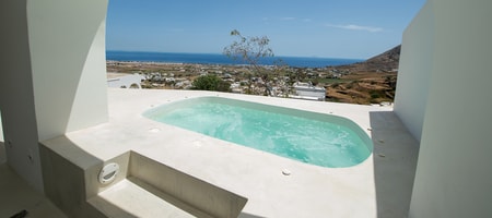 Superior Suite with private outdoor jacuzzi