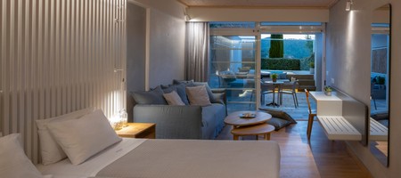 Superior Room with Garden Jacuzzi