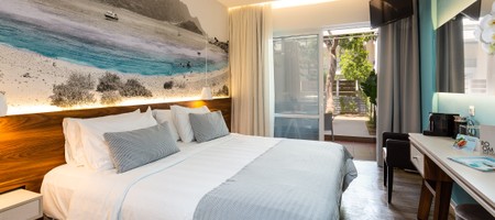 Junior Suite with Jetted Tub