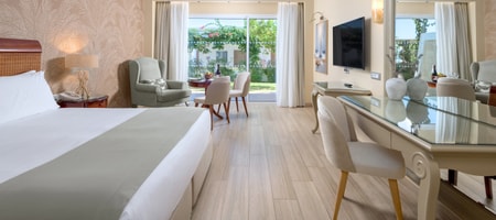 Deluxe Garden View Room