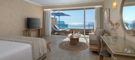 Platinum Beach Room Sea View with Personal Pool Signature Collection