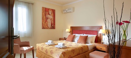 Junior Suite with Sea & Pool View (54 m2)