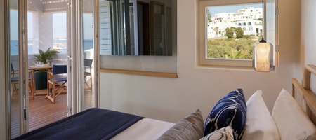 Executive Double Room with Side Sea View