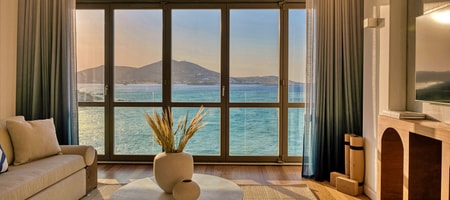Grand Sea View Suite-Avant Mar Infinity Suites 200m from the Main Hotel
