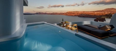 Avatar Private Honeymoon Suite with Private Heated Plunge Pool & Caldera View