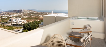 Apt 5- Deluxe Sea View Apartment upper floor with Private Outdoor Hot Tub