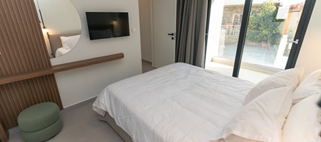 Three Bedroom Maisonette with Outdoor Hot Tub