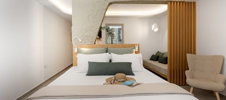 Deluxe Suite Side Sea View