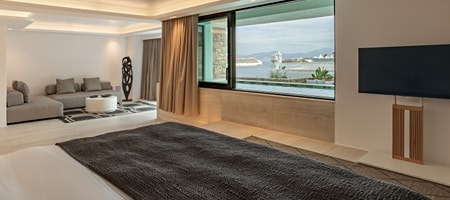 King Suite with Private Pool