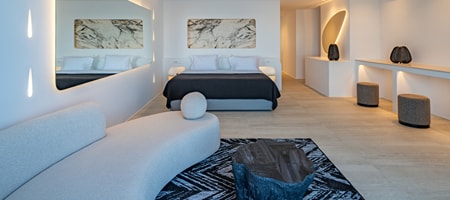 Queen Suite with Private Pool & 2 Baths