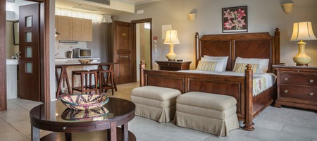 Superior Suite with Partial Harbour View No 103