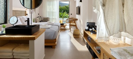 Junior Suite Garden or Side Sea View & Sharing Pool