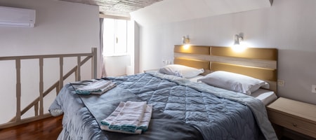 One Bedroom Apartment with Garden View-Split Level