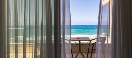 Aero Infinity Suite Sea View