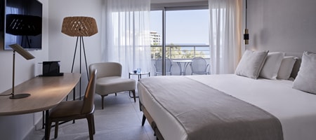 Twin / Double Room Sea View