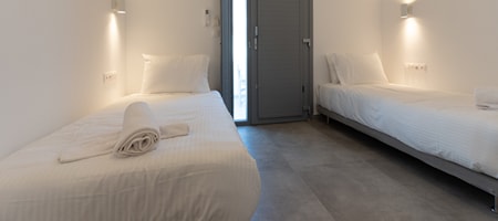 Cozy City Pocket Studio (Ground Floor)
