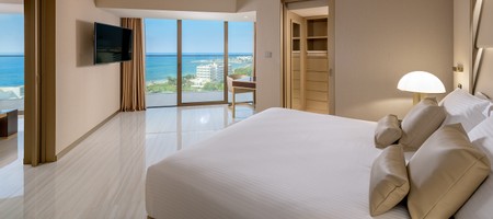 Signature Suite Sea View