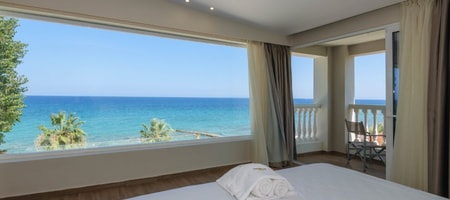 Deluxe Suite With Panoramic Sea View