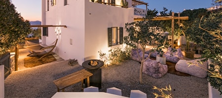 5 Bedroom Villa Nextdoor with Private Pool and Private Jetted Tub(3 meters from main hotel - s 13)